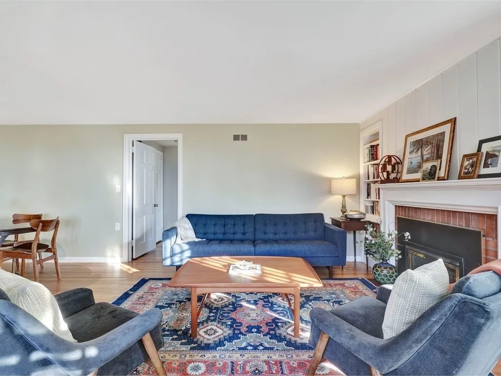 18 Iranistan Road Burlington VT 05401