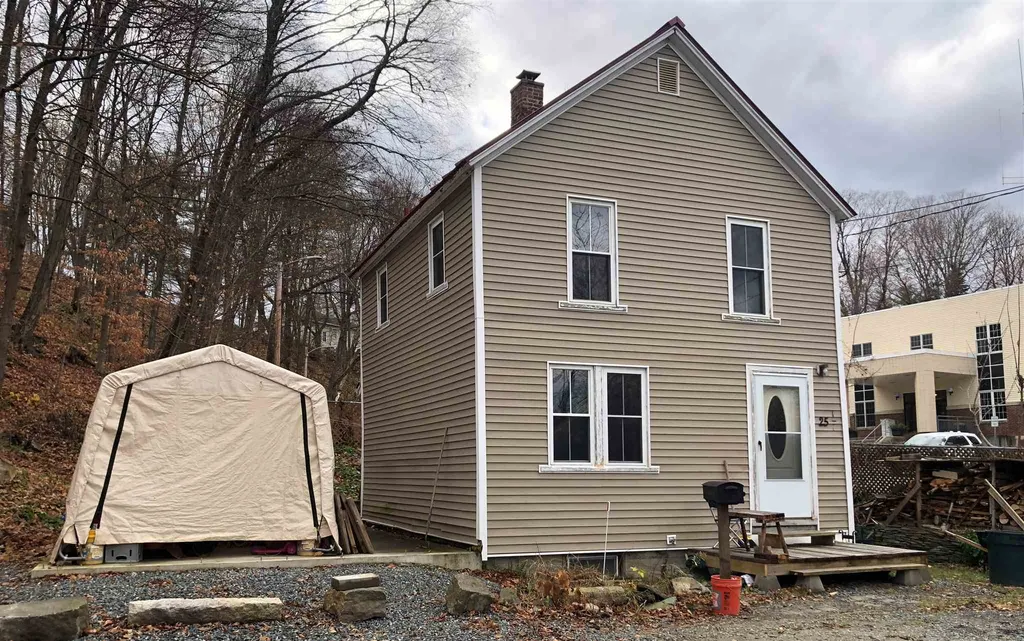 25.5 Union Street Windsor VT 05089