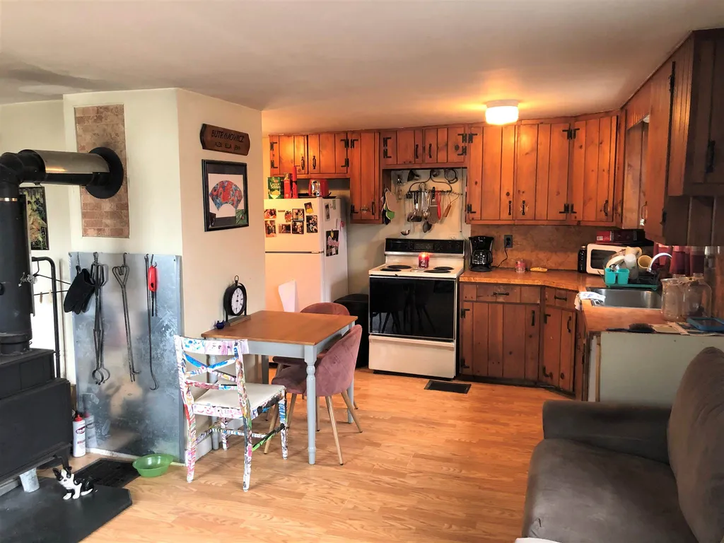 25.5 Union Street Windsor VT 05089