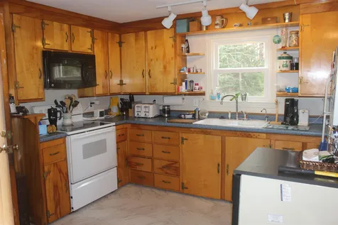 75 Bellamy Road Dover NH 03820