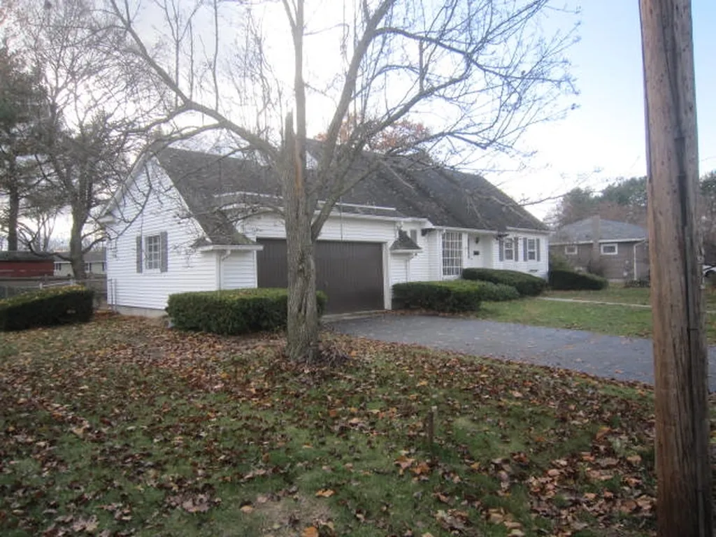26 Madison Avenue Rochester NH 03867
