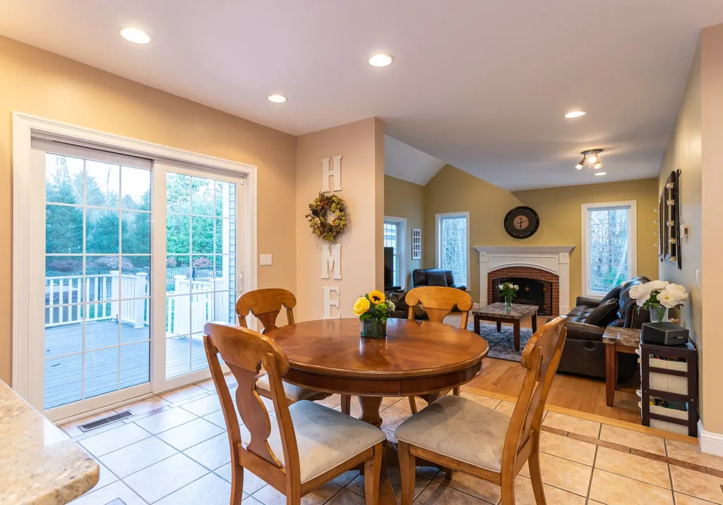 18r Autumn Lane Stratham NH 03885