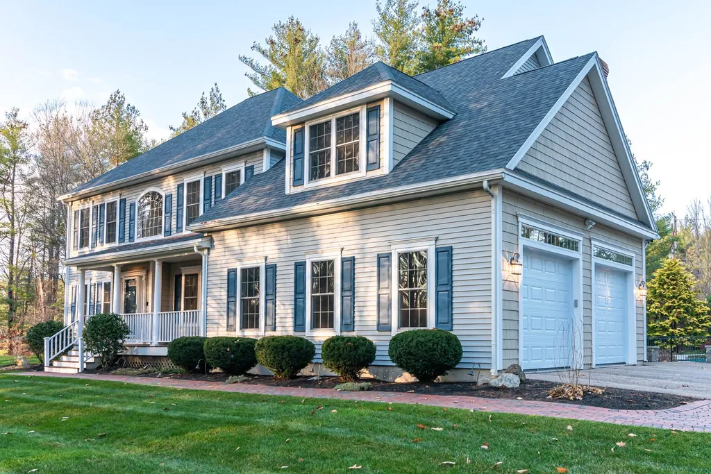 18r Autumn Lane Stratham NH 03885