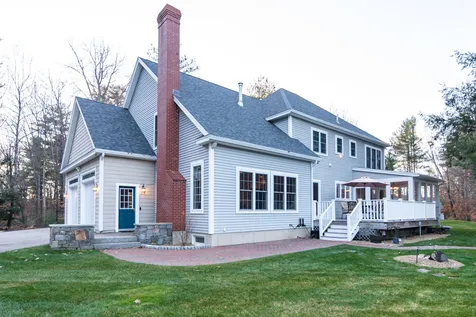 18r Autumn Lane Stratham NH 03885