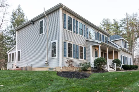 18r Autumn Lane Stratham NH 03885