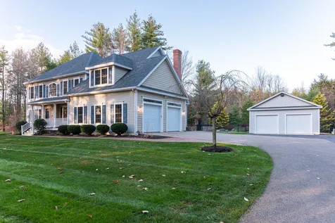 18r Autumn Lane Stratham NH 03885
