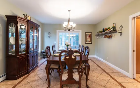 18r Autumn Lane Stratham NH 03885