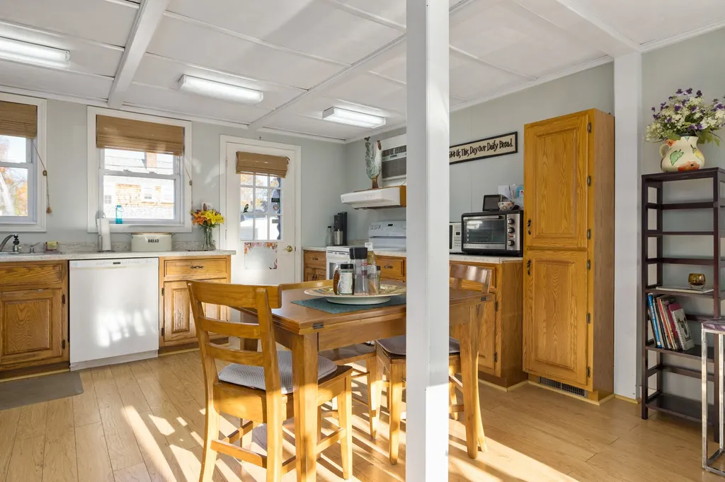 194 Concord Way Portsmouth NH 03801
