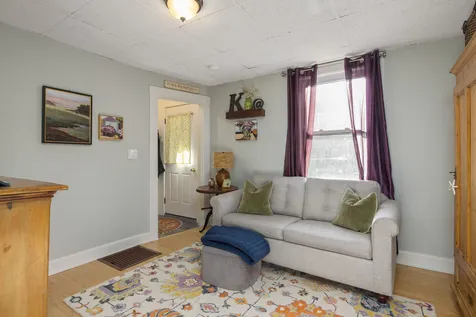 194 Concord Way Portsmouth NH 03801