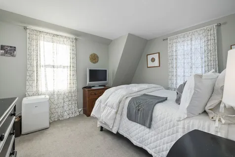 194 Concord Way Portsmouth NH 03801