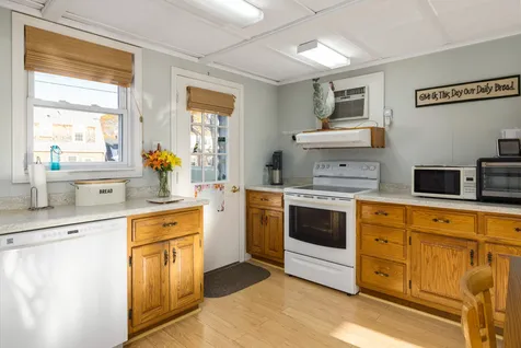 194 Concord Way Portsmouth NH 03801