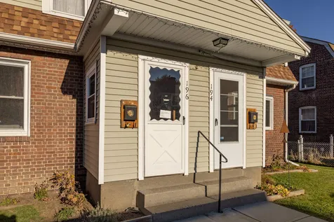 194 Concord Way Portsmouth NH 03801