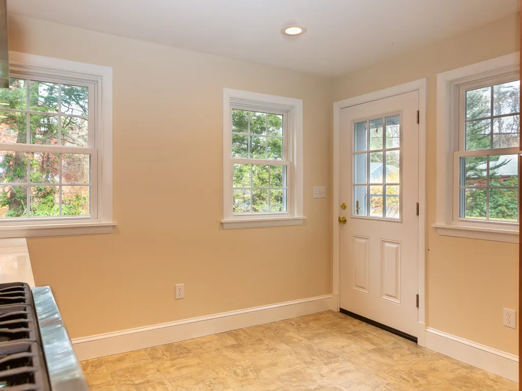 15 Davis Avenue Durham NH 03824