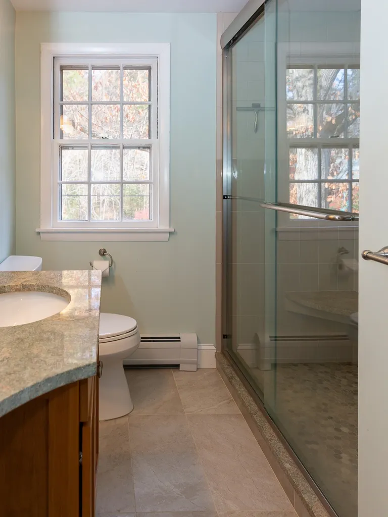 15 Davis Avenue Durham NH 03824