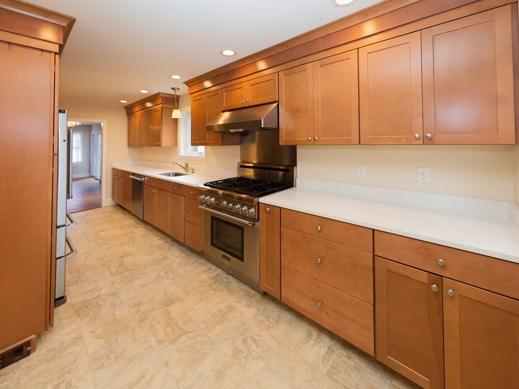 15 Davis Avenue Durham NH 03824