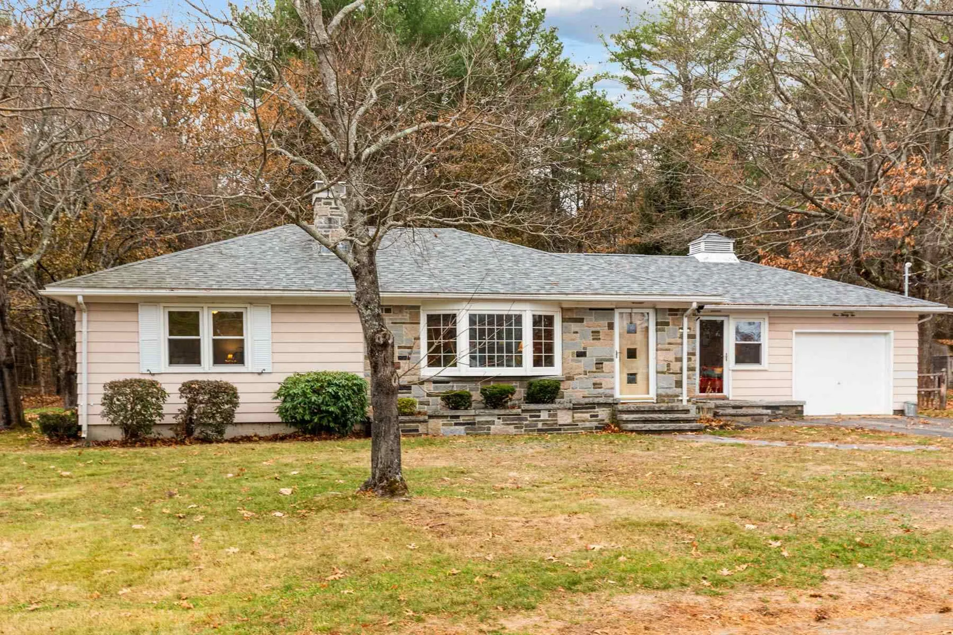 132 General John Sullivan Way Rollinsford NH 03869