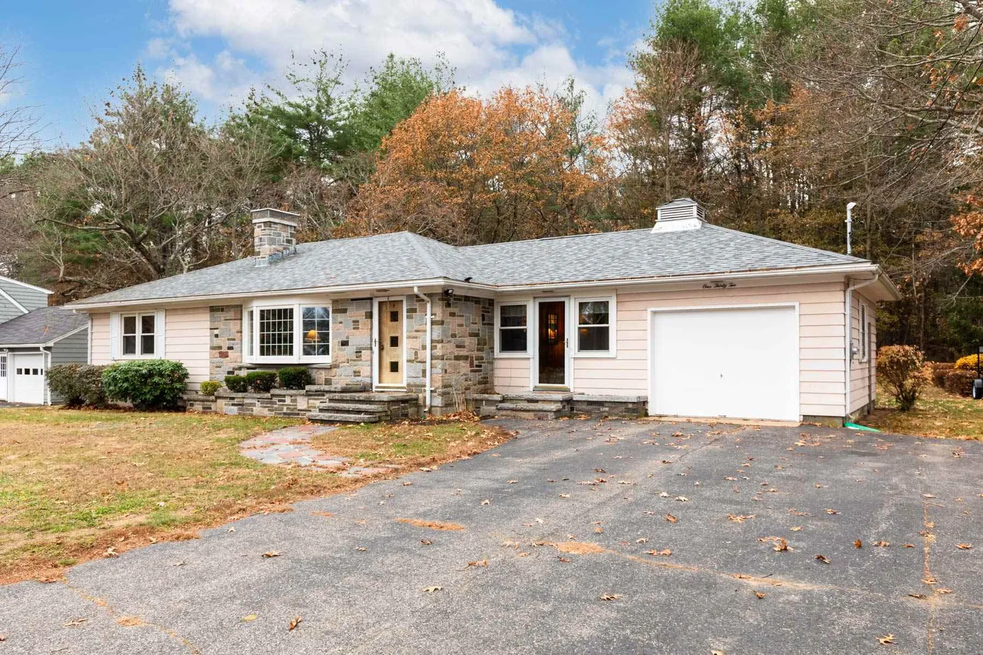 132 General John Sullivan Way Rollinsford NH 03869