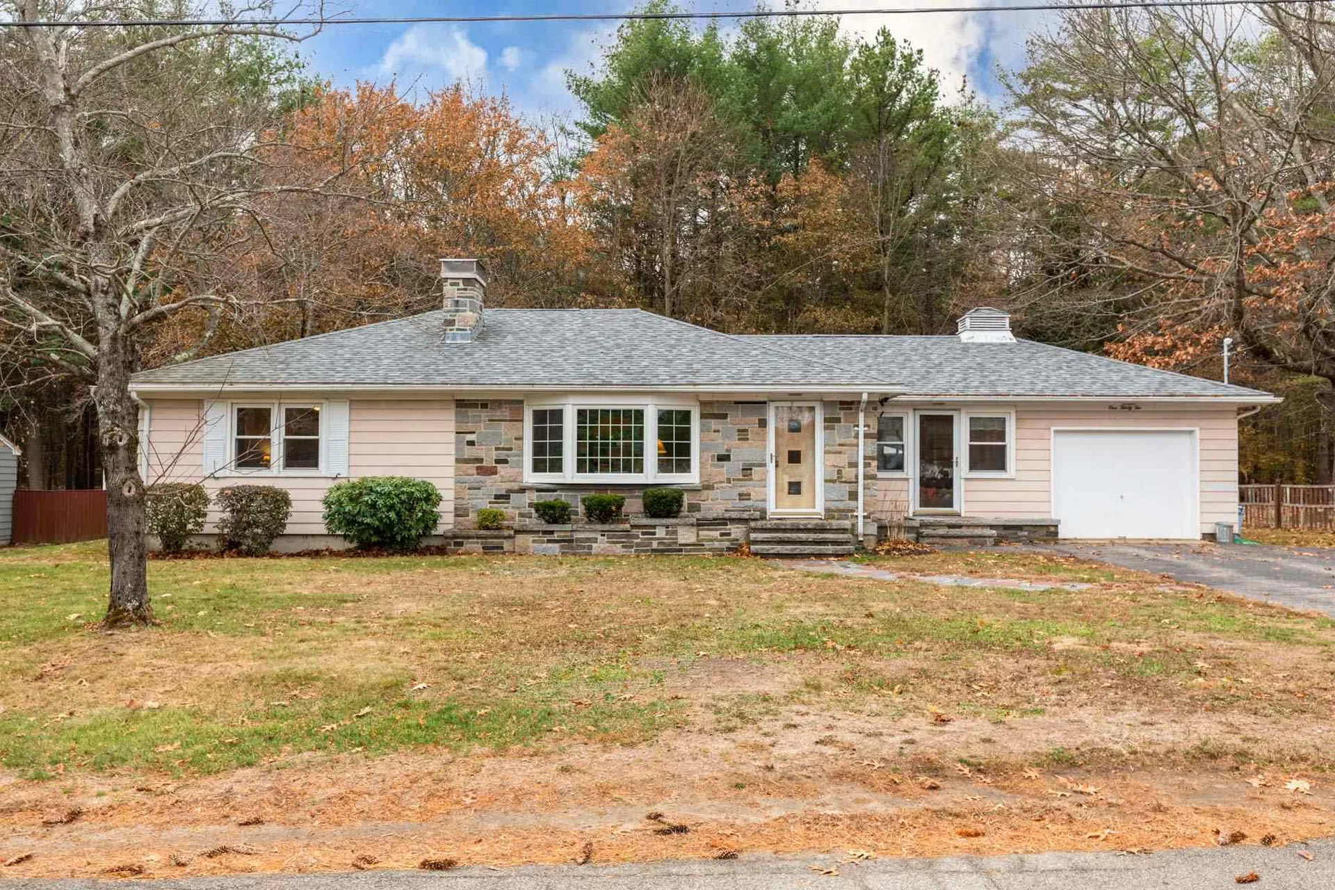 132 General John Sullivan Way Rollinsford NH 03869