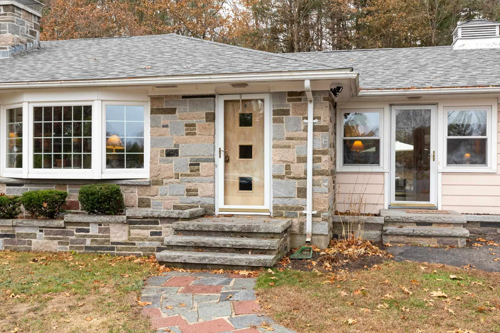 132 General John Sullivan Way Rollinsford NH 03869