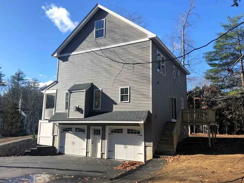 11 River Bend Circle Exeter NH 03833