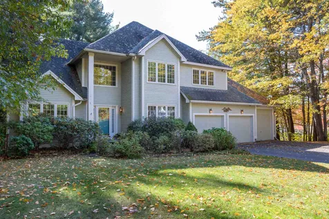 7 Munsey Drive Hampton NH 03842