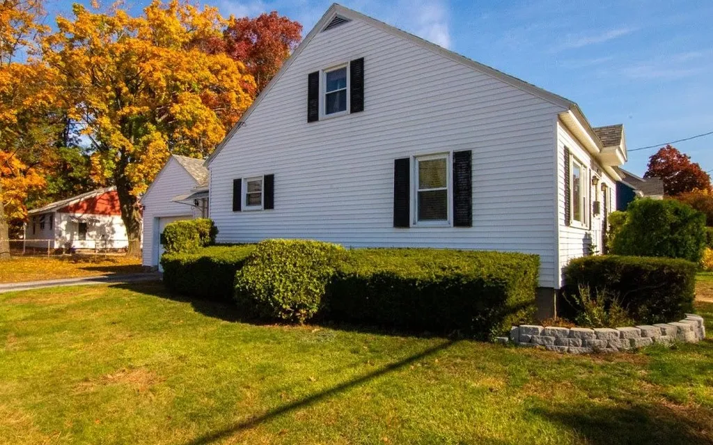 422 Vinton Street Manchester NH 03103