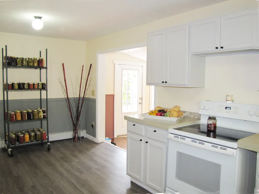 3 Castle Rock Drive Raymond NH 03077