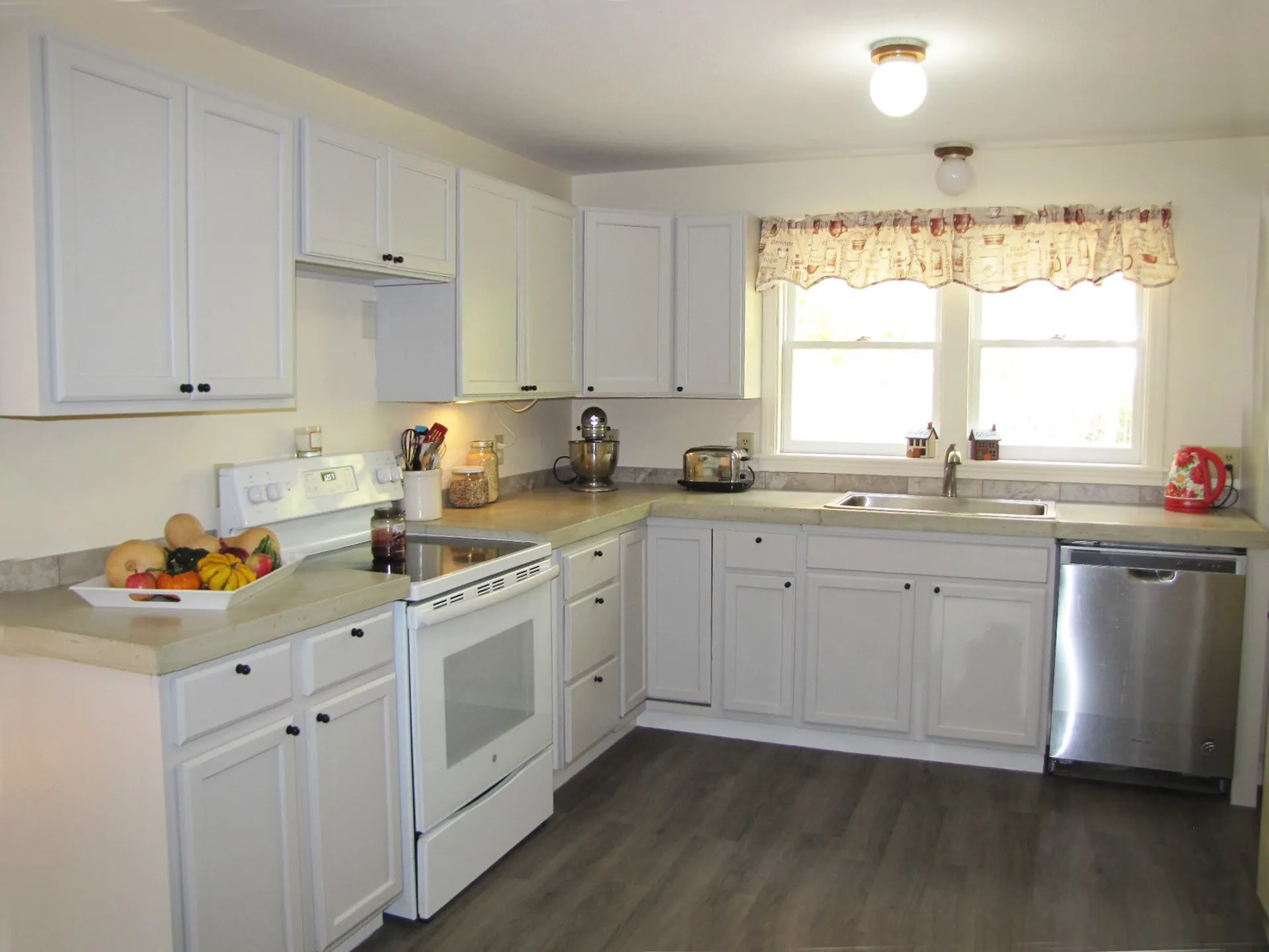 3 Castle Rock Drive Raymond NH 03077