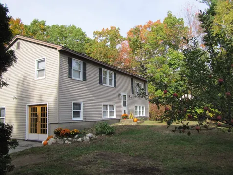 3 Castle Rock Drive Raymond NH 03077