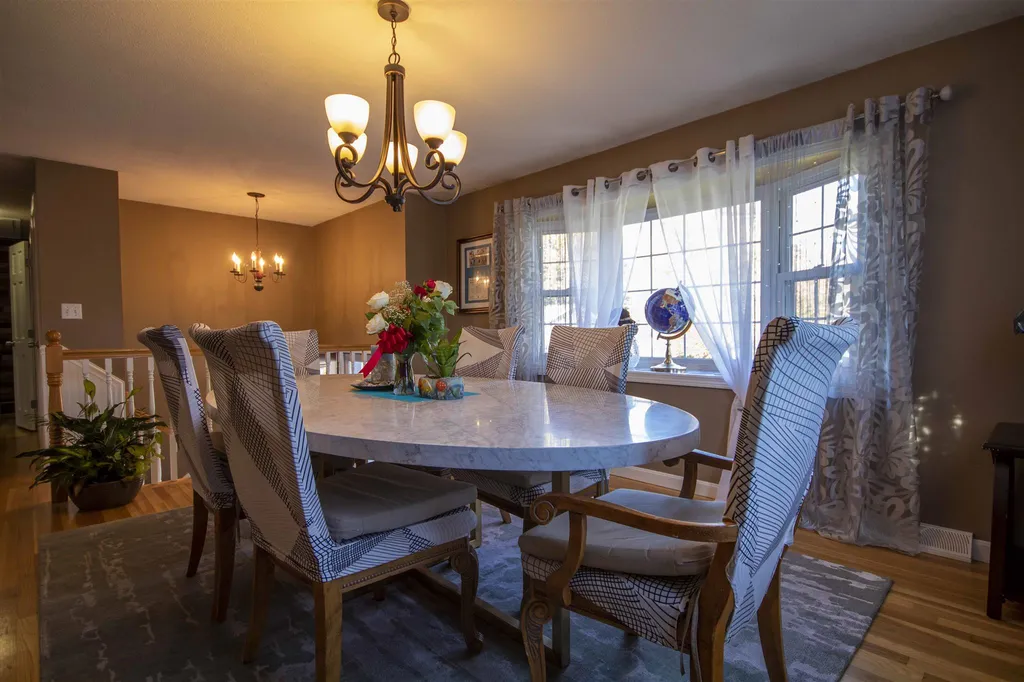11 Cheshire Street Nashua NH 03063