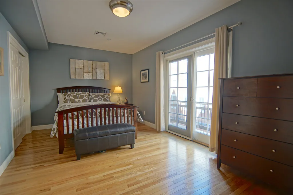 16 Porter Street Portsmouth NH 03801
