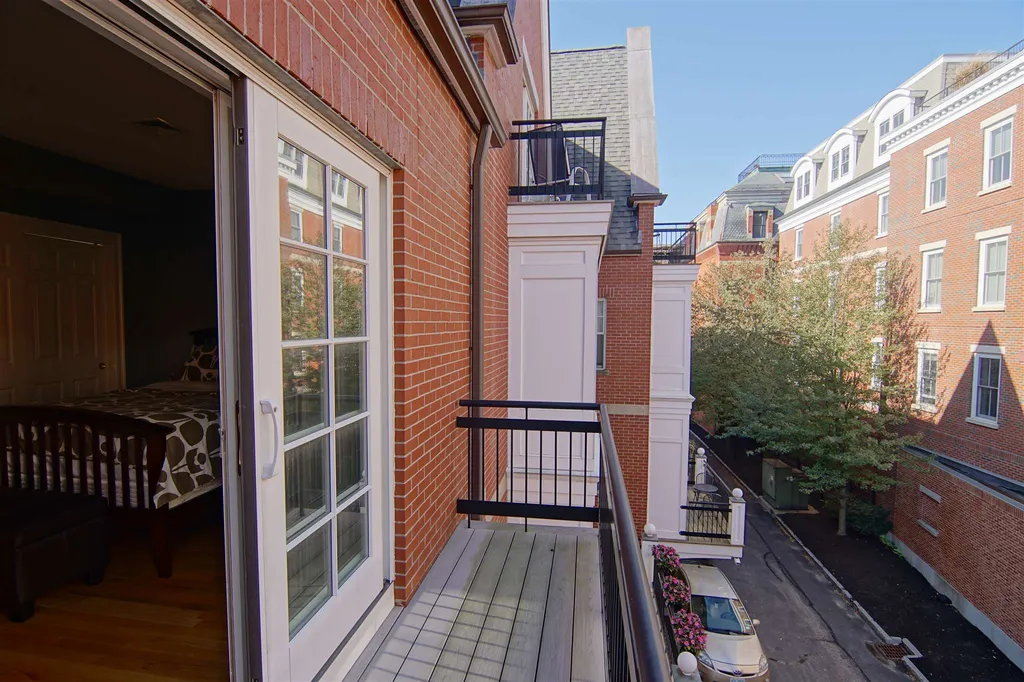 16 Porter Street Portsmouth NH 03801