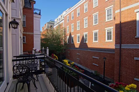 16 Porter Street Portsmouth NH 03801