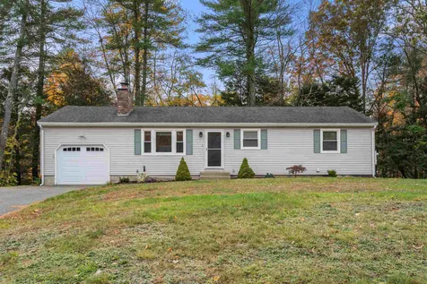 5 Gillette Drive Londonderry NH 03053