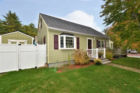 118 E Glenwood Street Nashua NH 03060
