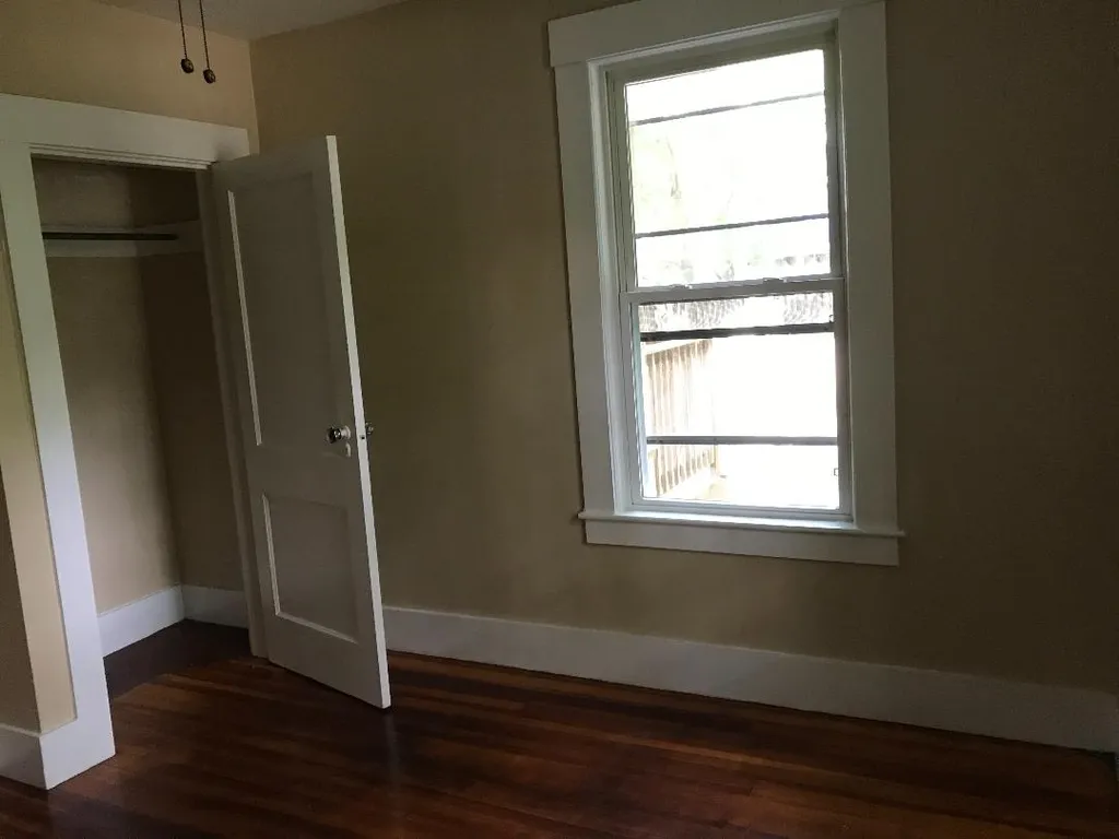 8 Park Place Hillsborough NH 03244