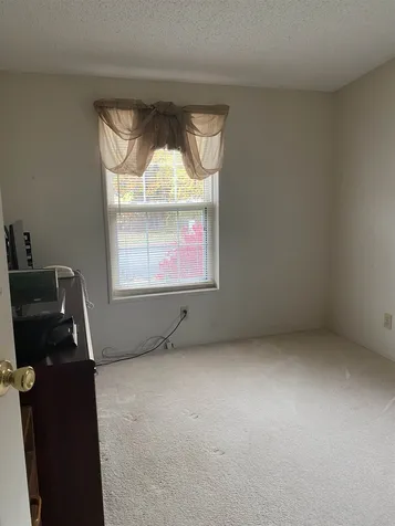 19 Krystal Drive Hudson NH 03051