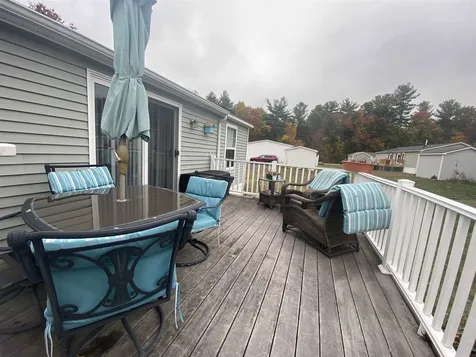 19 Krystal Drive Hudson NH 03051