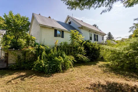 26 Highland Street Dover NH 03820