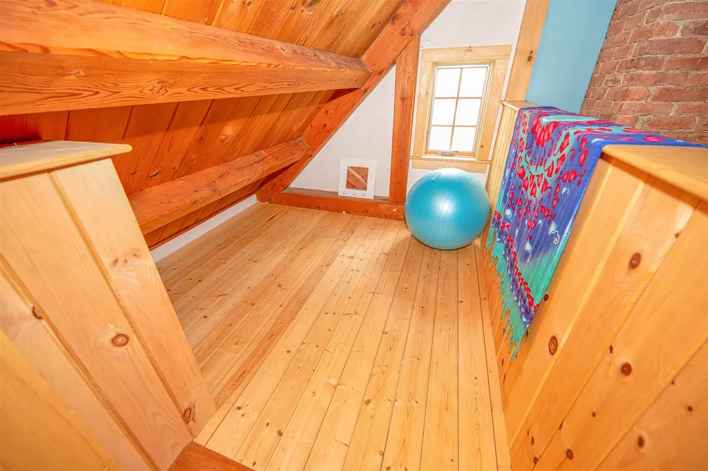 115 Eagle Peak Road Brookfield VT 05036