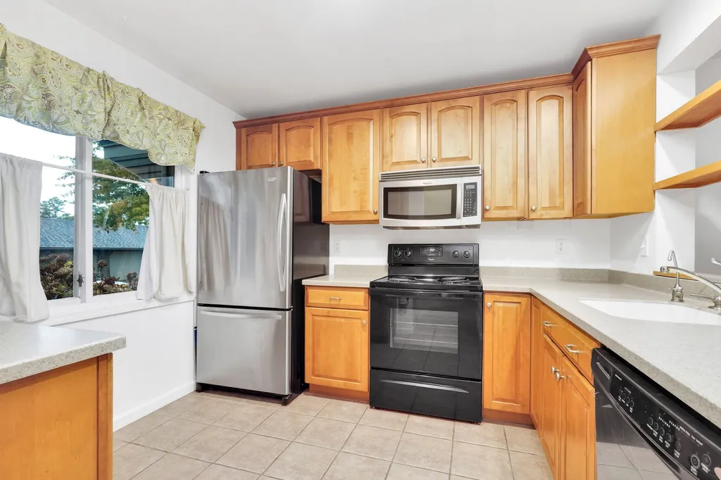35 Overlook Drive South Burlington VT 05403