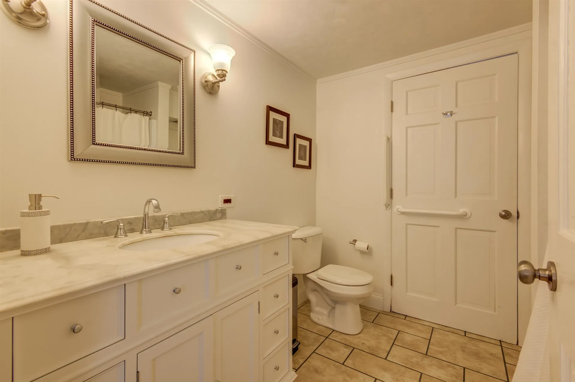 22 Lakeview Drive Wolfeboro NH 03894