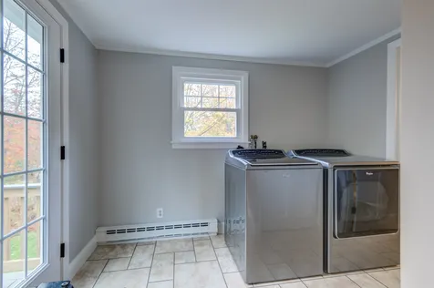 22 Lakeview Drive Wolfeboro NH 03894