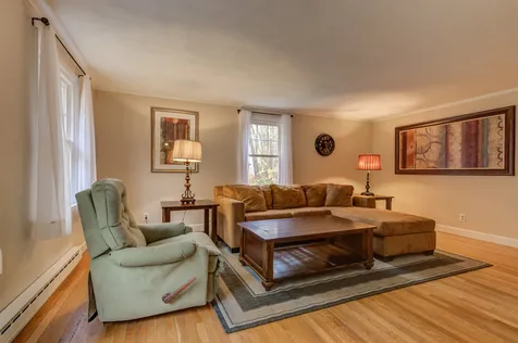 22 Lakeview Drive Wolfeboro NH 03894