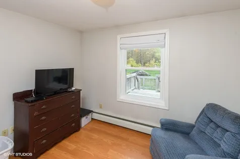 21 Holly Lane Farmington NH 03835