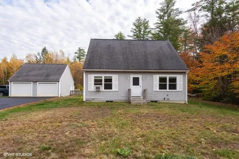 21 Holly Lane Farmington NH 03835