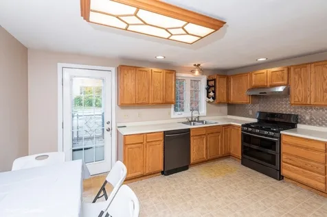 21 Holly Lane Farmington NH 03835