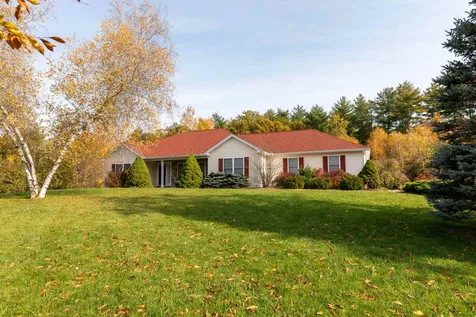 21 Thunder Road Fremont NH 03044