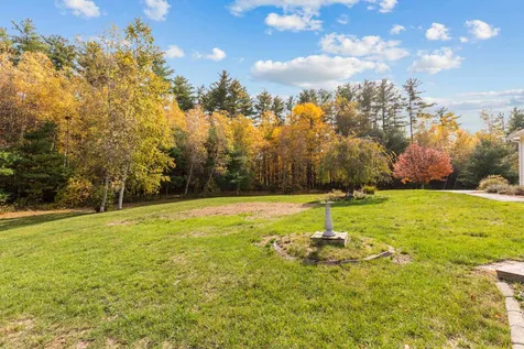 21 Thunder Road Fremont NH 03044
