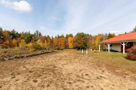 21 Thunder Road Fremont NH 03044